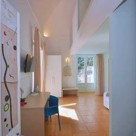 Guest house Casa Mao 4*